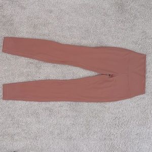 New Lululemon Pink Savannah alighn leggings